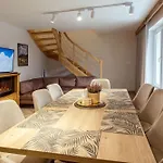 Rent Like - Szkolna Ii Διαμέρισμα